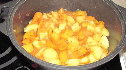 рагу с мясными шариками