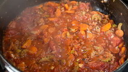 томатное рагу из морепродуктов