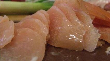 рисовая лапша с индюшиным филе и овощами