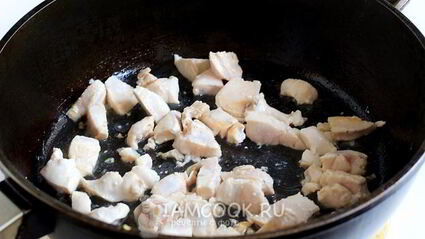 рисовая лапша с курицей и морковью