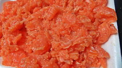 рисовая лапша с рыбой и овощами