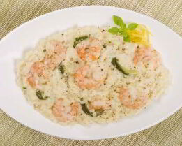 Ароматное ризотто с базиликом и креветками