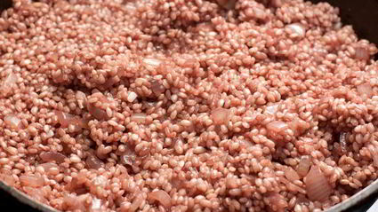 ризотто со свеклой и горгонзолой