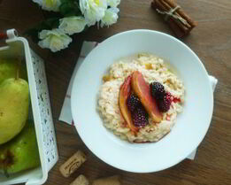 Сладкое ризотто с томлеными фруктами