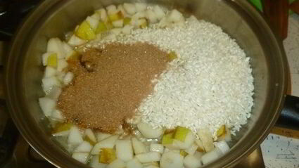 сладкое ризотто с томлеными фруктами