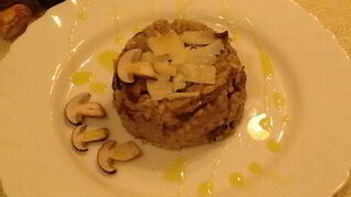 Сливочное ризотто с польскими грибами и пармезаном