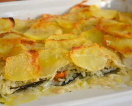 Фаршированные мидии, запеченные под картофельной корочкой