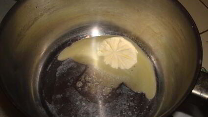 камбала в белом вине с томатным соусом