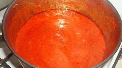 камбала в белом вине с томатным соусом