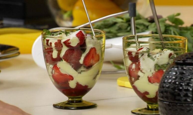 Рецепт клубника и маскарпоне с базиликом