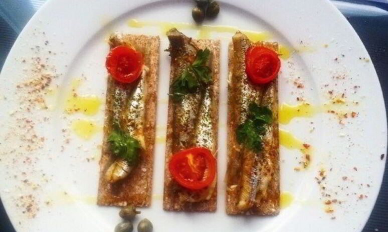 Рецепт корюшка с каперсами и помидорами черри