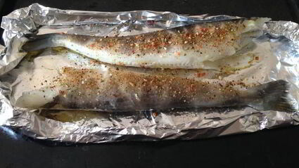 ледяная запеченая в духовке с овощным гарниром