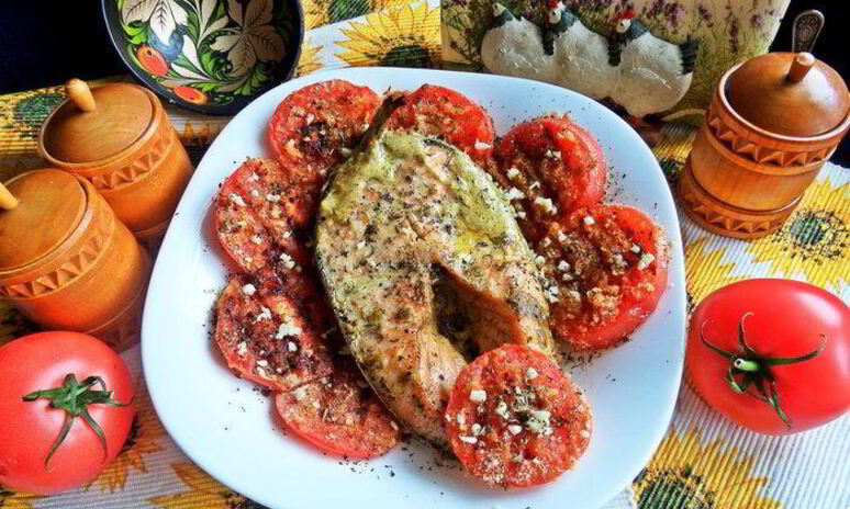 Рецепт лосось в сливках и помидоры-гриль