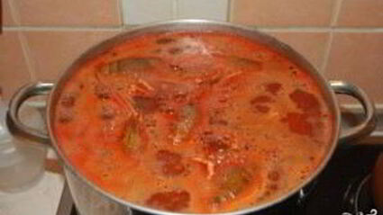 раки в томатном соусе