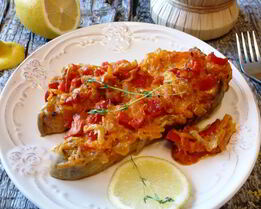 Рыба под томатным соусом