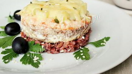 семга запеченная с ананасом и сыром