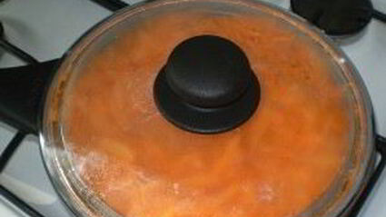 тилапия с помидорами и сыром