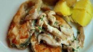 Тилапия жаренная с вешенками