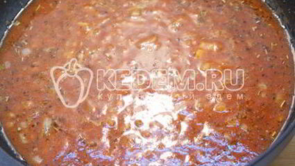 треска с помидорами и маслинами