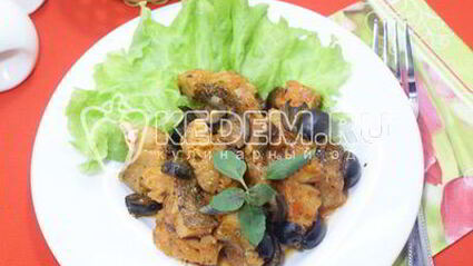 треска с помидорами и маслинами