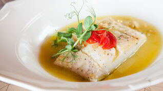 Треска в чесночном соусе