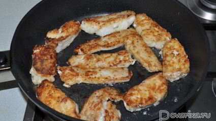 треска, запеченная в омлете