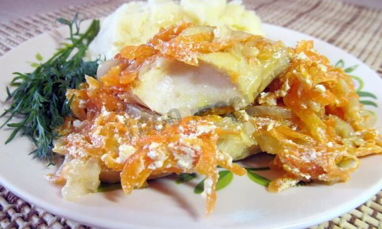 Рецепт тушеный минтай с луком и морковью