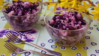 Салат-гарнир из краснокочанной капусты и риса
