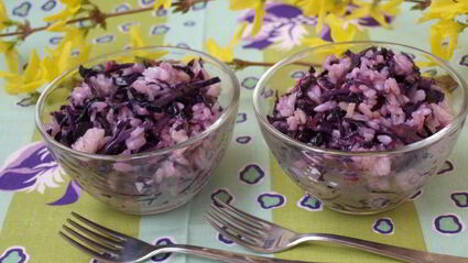 салат-гарнир из краснокочанной капусты и риса