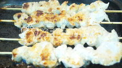 куриные шашлычки на шпажках в духовке