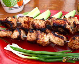 Шашлык из индейки маринованной в малиновом уксусе