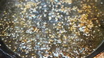 шашлык из креветок с кунжутом