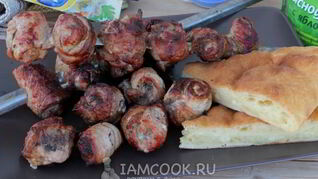 Шашлык из свинины в виде рулетиков