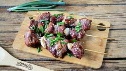 тайский шашлычок на шпажках