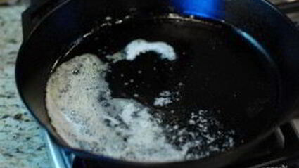 говяжий стейк с молочной подливой