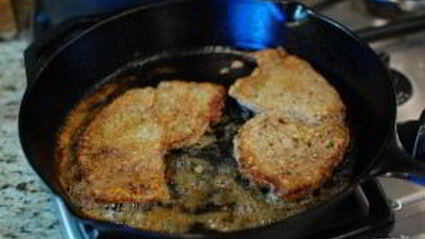 говяжий стейк с молочной подливой