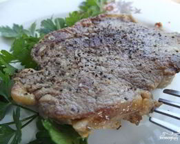 Сочный стейк из свинины