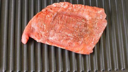 стейк из говядины на гриле