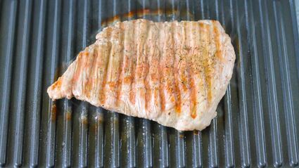 стейк из говядины на гриле