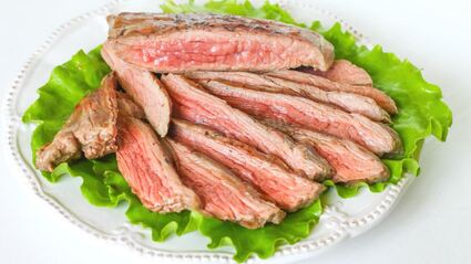 стейк из говядины на гриле