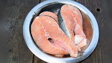 стейк из семги на углях