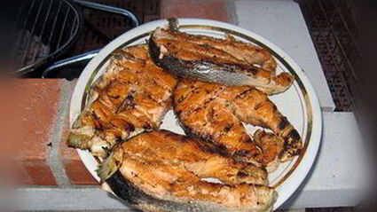 стейк из семги на углях