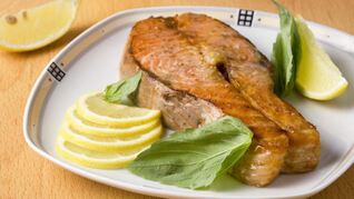 Стейк из семги с лимоном