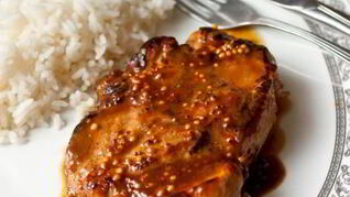 Стейк из свинины с апельсиново-горчичным соусом