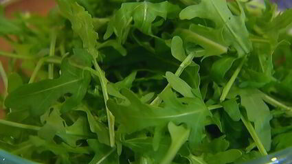 стейк с руколой