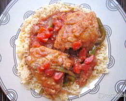 Стейки тунца с овощным соусом