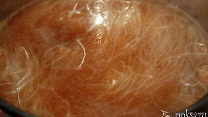 фунчоза с говяжьими тефтельками и овощами