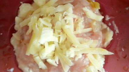 куриные тефтельки в картофельных корзиночках