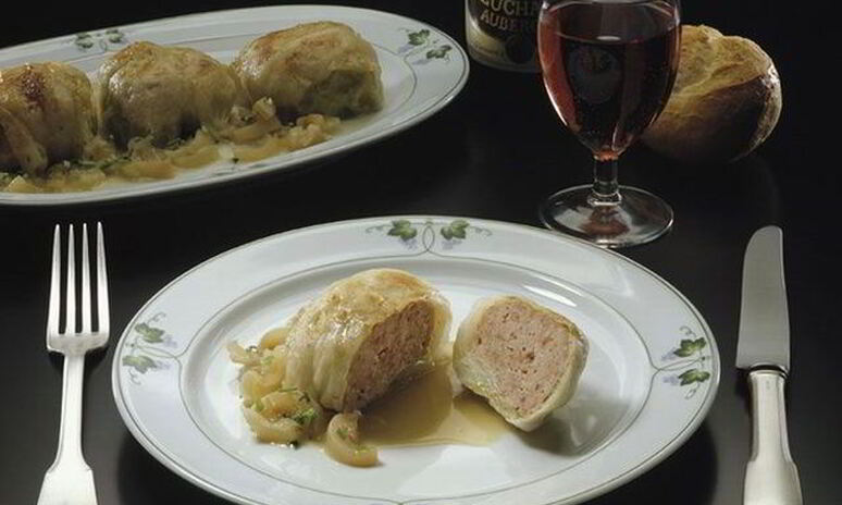 Рецепт мясные тефтели с рисом под молочным соусом