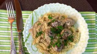 Нежные тефтели в сливочном соусе